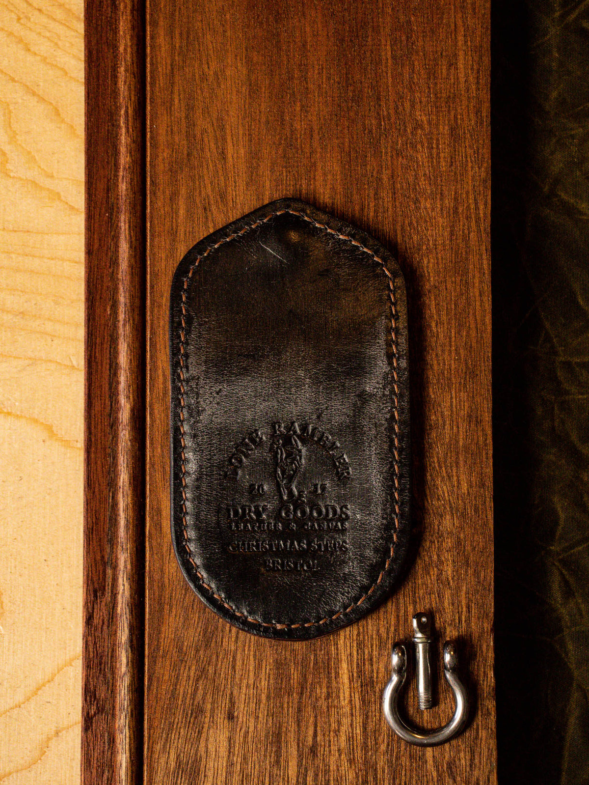 Coin Pouch in Tabacco Brown